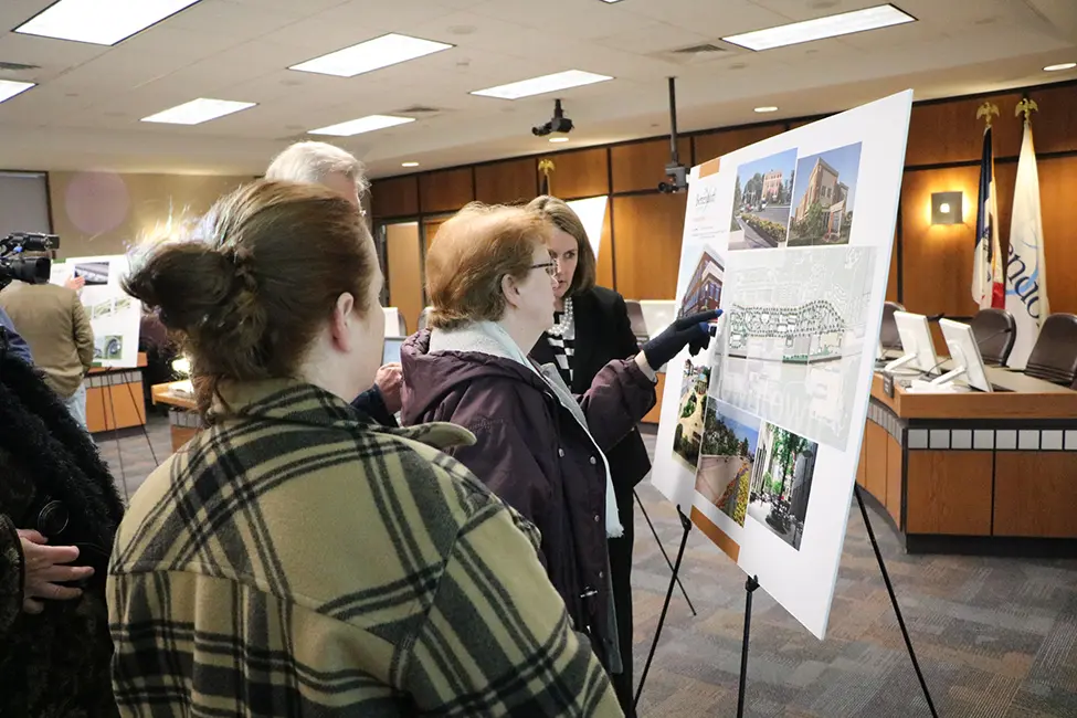 Public information meeting for I-74 Landscape Architecture Masterplan