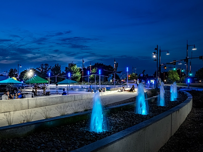 outdoor community facility with fountain lights