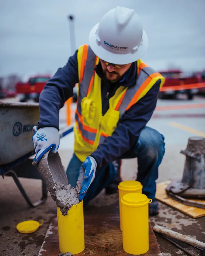 Materials testing in concrete cylinder