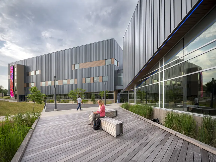 Community College Outdoors area